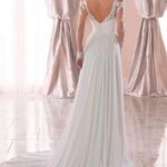Noras dress Women’s Lace Applique Deep V Neck Wedding Dresses Long for Bride Long Sleeves Flowy Tulle Wedding Bridal Gowns Ivory 2
