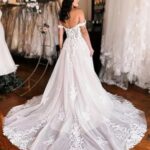Women’s Beach Wedding Dress for Bride A Line Long Laces Bridal Dresse V Neck Sleeveless Vestido De Novia G-Ivory
