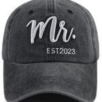 Mr and Mrs Gifts 2023, Funny Bride Groom Couples Gifts Hat, Adjustable Cotton 3D Embroidered Matching Mr Mrs Baseball Cap, Newlywed Honeymoon Birthday Wedding Engagement Gifts for Couples Wife Husband